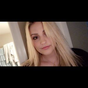 Meet your Posher, Jillian